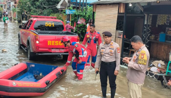 Polisi Lakukan Monitoring Genangan dan Banjir di Cakung