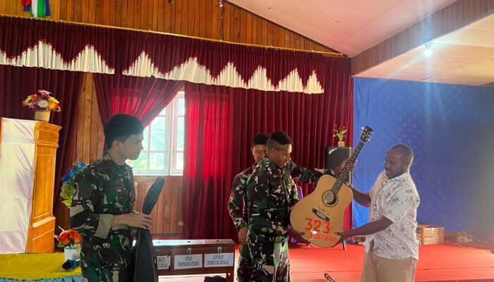 Wujudkan Harmoni dengan Berikan Bantuan Alat Musik kepada Jemaat Gereja