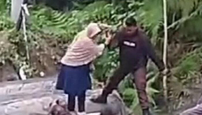 Bripka Syahid Rela Badannya dijadikan jembatan. Irwasum Polri: Inilah Contoh Polisi yang Siap Melayani dan Melindungi Warga