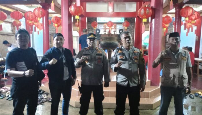 Perayaan Malam Tahun Baru Imlek, Polsek Duren Sawit siagakan personilnya di Vihara Mudhita