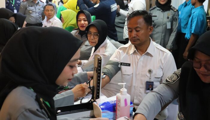 Antusias! Jajaran Lapas Cipinang Kompak Donor Darah untuk Peringati Hari Bhakti Pemasyarakatan ke-61