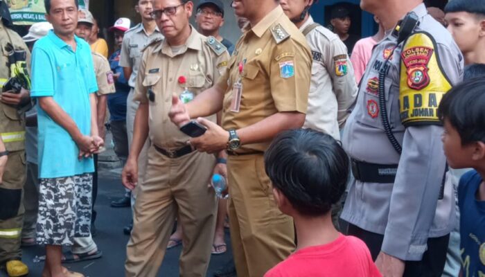 Kebakaran Hanguskan Lantai Dua Rumah Warga di Kampung Rawa, Api Diduga Akibat Konsleting Listrik