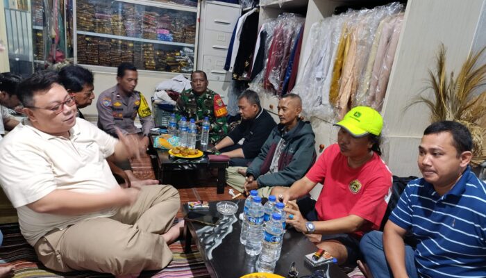 Silaturahmi Bhabinkamtibmas dan Babinsa dengan Tokoh Masyarakat Kampung Rawa, Jakarta Pusat