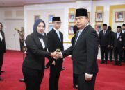Lantik 22 Pejabat Fungsional, Sekjen Kemendagri Tekankan Pentingnya Pemberdayaan Pegawai