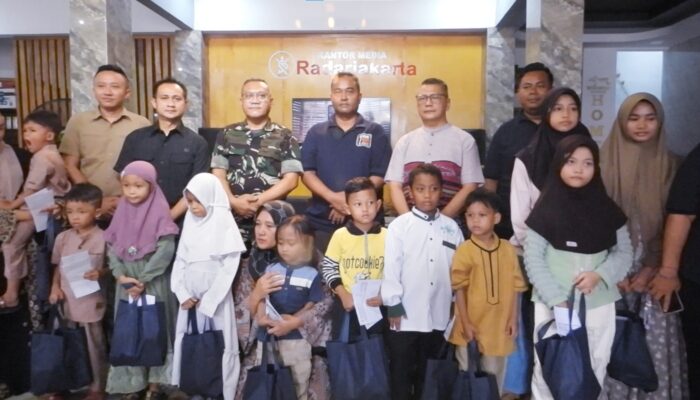 Media Radar Jakarta Anniversary yang Ke 2: Anak Yatim, Tamu Istimewa