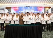 Mendagri Tito Kukuhkan Dewan Pengurus APKASI Masa Bakti 2025–2030