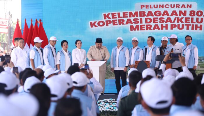 Mendagri Dampingi Presiden Prabowo Luncurkan Kelembagaan 80.000 Kopdeskel Merah Putih