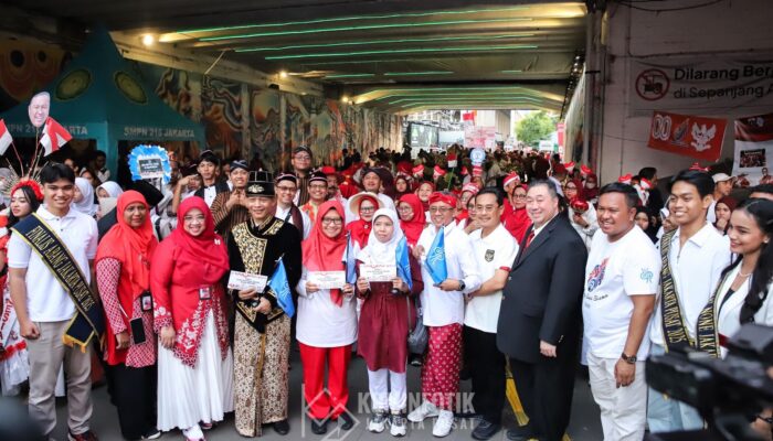 Fashion Show Patriotisme di Terowongan Kendal