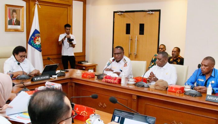 Wamendagri Ribka: Pemekaran Desa di Kabupaten Pegunungan Arfak Harus Sesuai Aturan