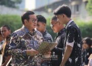 Gubernur Pramono Serahkan Pemutihan Ijazah Dorong Anak Jakarta Kejar Mimpi dan Buka Wawasan Lewat Edutrip