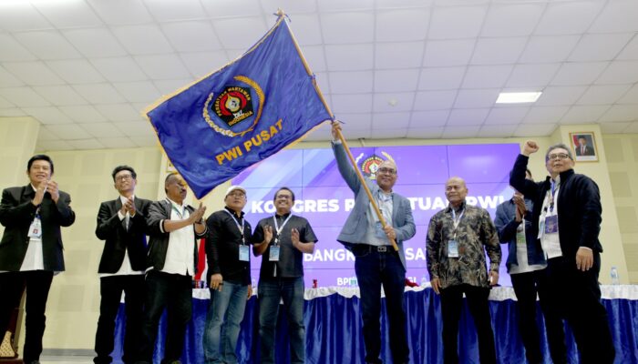 Sejarah Baru di Cikarang: Munir Ketua Umum, Atal Ketua Dewan Kehormatan PWI Pusat