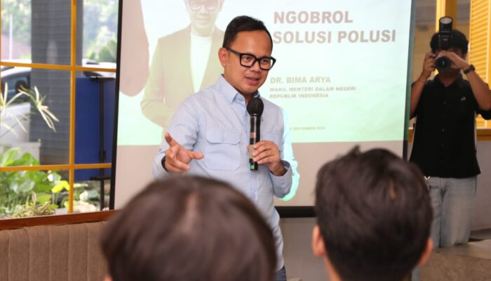 Wamendagri Bima Ajak Masyarakat Bangun Pola Hidup Rendah Emisi