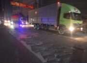 Warga Keluhkan Jalanan Rusak Tanpa Penerangan di Jalan Benda Raya Tangerang