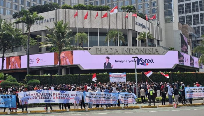 250 Warga Tanah Abang Serukan Anti Anarkisme di Bundaran HI