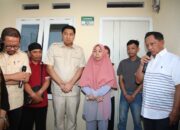 Mendagri Saksikan Penyerahan Rumah untuk Keluarga Almarhum Affan Kurniawan
