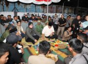 Aktivasi Siskamling, Wamen Bima Arya “Ronda” Bareng Wali Kota Bandung