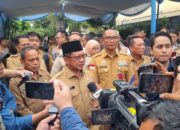 Bakti Sosial HUT ke-15 BNPP RI, Mendagri Tito Karnavian Serahkan Bantuan di RPTRA Pulo Gundul