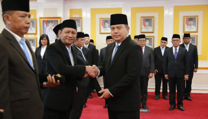 Mutasi Lima Pejabat Pimpinan Tinggi Pratama, Sekjen Kemendagri Dorong Adaptasi Cepat dan Fokus Agenda Prioritas