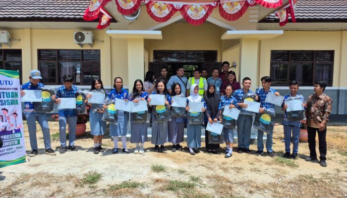 Sebagai Bentuk Komitmen CSR Dipilar Pendidikan PT MUTU Salurkan Beasiswa Berprestasi Bagi Siswa-Siswi SMP, SMA Di Kabupaten Barito Timur