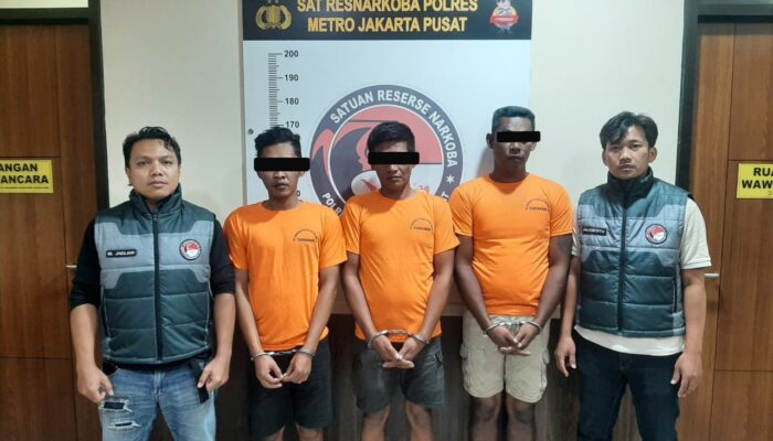 Berkedok Truk Pengangkut Jeruk, Sindikat Sabu 12 Kg Digulung Polres Metro Jakpus di Tol Jakarta-Cikampek