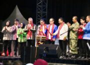 Wamendagri Bima Arya Buka Festival Benteng Victoria Tahun 2025 di Kota Ambon