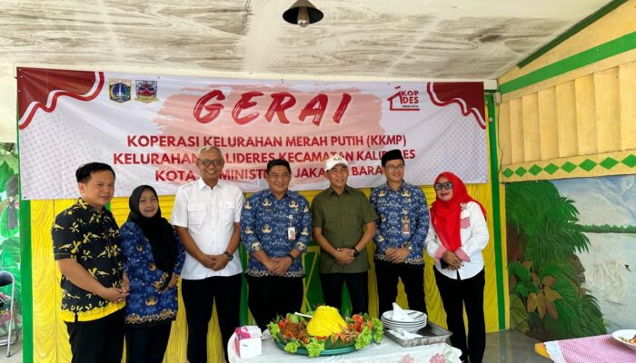 Camat Kalideres, Wukir Prabowo Resmikan Koperasi Kelurahan Merah Putih