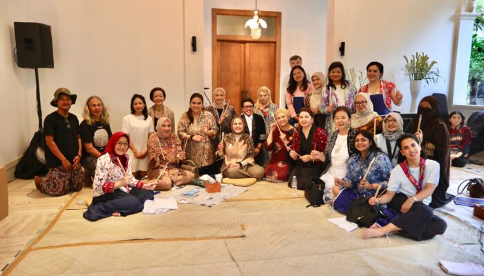 Ketua Harian Dekranas Tri Tito Karnavian Tegaskan Komitmen Perkuat Batik sebagai Identitas Nasional