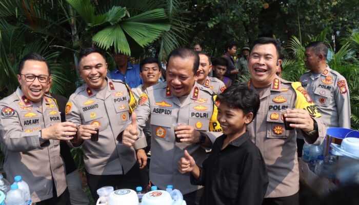 Kapolda Metro Jaya Ajak Pedagang Kopi Keliling Jadi Mitra Jaga Keamanan Jakarta