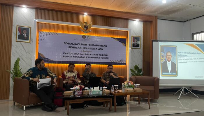 Dua Pegawai Rutan Buntok Ikuti Sosialisasi dan Pendampingan Pemutakhiran Data ASN di Kanwil DITJENPAS Kalteng