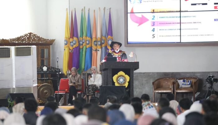 Sampaikan Orasi Ilmiah di UNSRI, Mendagri Tito Beberkan Peran Pendidikan Tinggi Songsong Indonesia Emas 2045