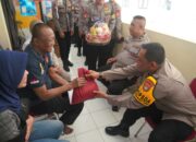 Brimob Polda Metro Jaya Laksanakan Anjangsana Anggota Sakit Menahun Sambut HUT ke-80 Korps Brimob Polri