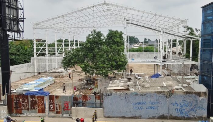 Bangunan Berukuran Raksasa Sudah di SP3 Oleh Pemda Wali Kota Jakbar Tetap Masih Berjalan Tanpa Halangan