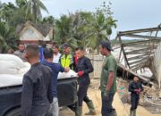 Gunakan Jembatan Sling Baja, Brimob Polda Aceh Bantu Salurkan Bantuan Logistik Untuk Masyarakat