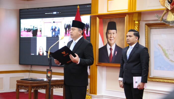 Lantik 43 Pejabat Fungsional, Sekjen Kemendagri Tekankan Pentingnya Budaya Bekerja Baik di Birokrasi