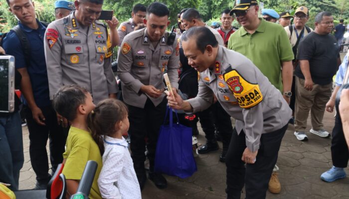 Kapolda Metro Jaya Tinjau Ragunan yang Ramai Saat Libur Akhir Tahun, Pastikan Aman dan Kondusif