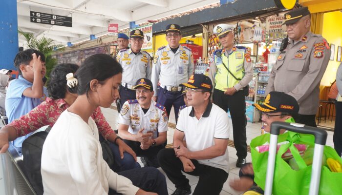 Tinjau Terbus Kampung Rambutan,  Kadishub DKI Safrin Liputo, “Keselamatan Langkah Penting Untuk Keamanan Dan Kenyamanan