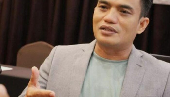 Pengamat Kebijakan Publik Dan Politik,  Minta Walkot Jakbar, Tanggapi Keluhan Warga RT 04/06 Meruya Selatan