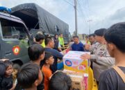 Kapolda Metro Jaya Salurkan Bantuan, Ringankan Beban Warga Terdampak Banjir