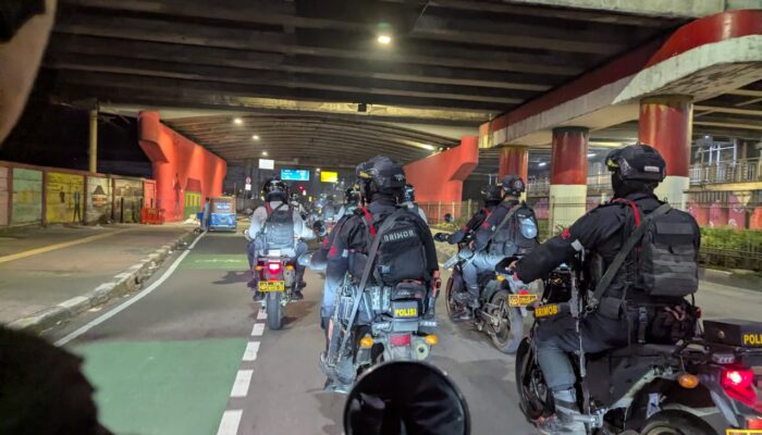 Operasi Pekat Jaya 2026, Brimob–Samapta Gagalkan Balap Liar dan Tawuran di Jaktim