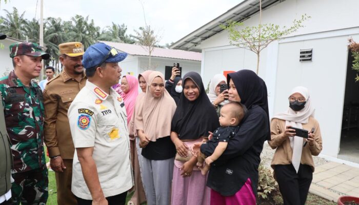 Pastikan Pengungsi Hidup Layak, Kasatgas Tito Tinjau Huntara di Aceh Tamiang