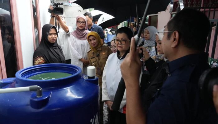 DWP PAM Jaya dan TP PKK DKI Salurkan 150 Toren Gratis untuk Warga Kamal