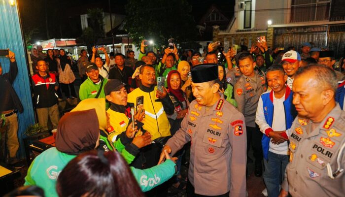 Momen Kapolri Interaksi-Serap Aspirasi Ojol di Kedai Ado Presisi