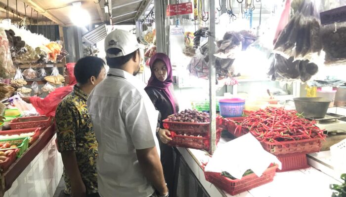 Satgas Saber Polres Jakarta Pusat Melakukan Pengecekan dan Pemantauan Indikator Harga Tidak Sesuai HET / HAP terhadap 16 Komuditas Bapokting