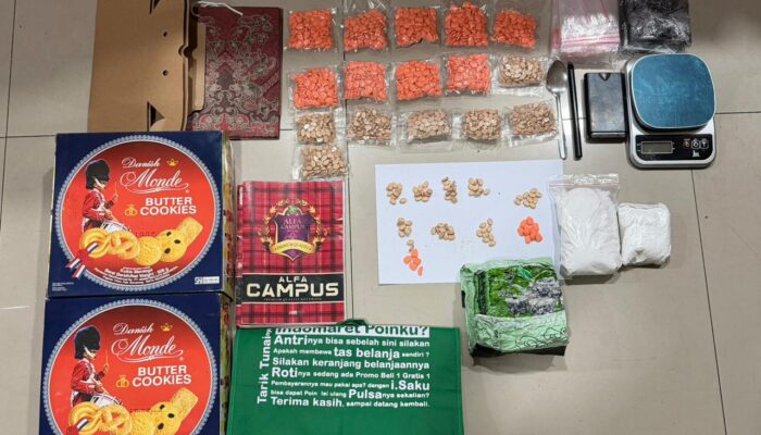 Satresnarkoba Jakpus Amankan 1 Kg Sabu dan 1.694 Butir Ekstasi di Senen