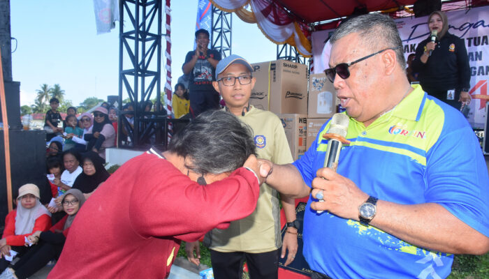 Tangis Haru Ela Warnai Jalan Sehat HUT Satpol PP Beltim