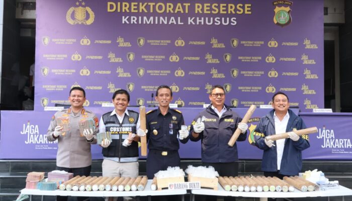 Polda Metro Jaya dan Bea Cukai Gagalkan Penyelundupan Merkuri di Tanjung Priok