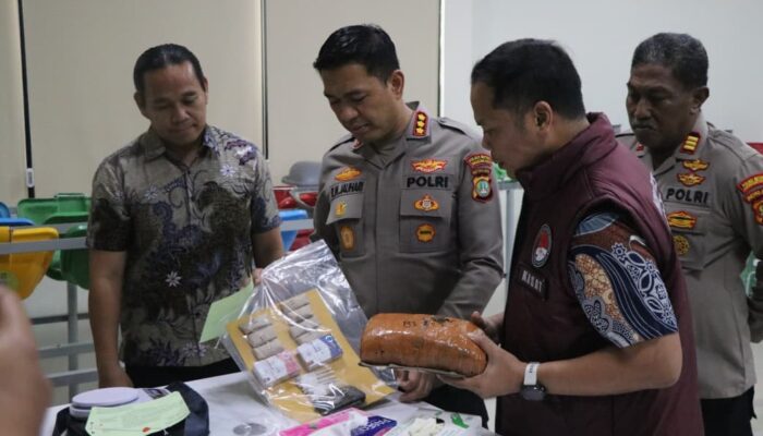 Gerak-gerik Mencurigakan Saat Razia Malam, Pengedar Ganja 1 Kilogram Dibekuk Polres Metro Tangerang Kota