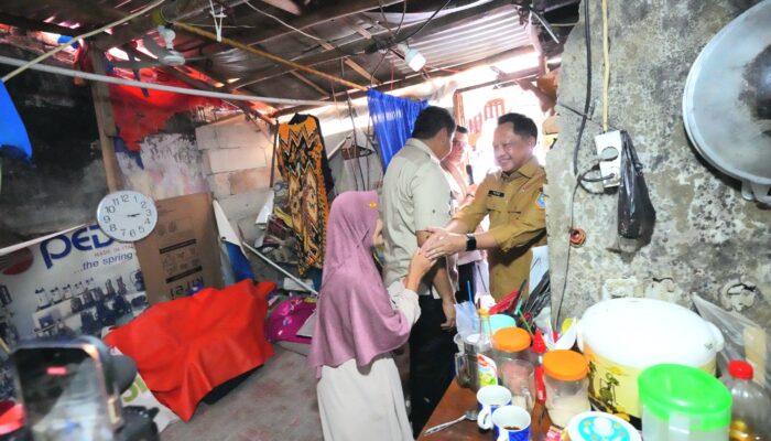 Tinjau BSPS di Jakbar, Mendagri Tekankan Pentingnya Komitmen Pemda Bangun Rumah Layak Huni