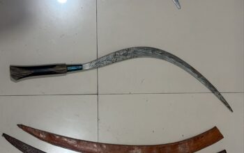 Polsek Johar Baru Amankan Lima Terduga Pelaku Penyerangan Gengster Bersenjata Tajam yang Viral di Media Sosial