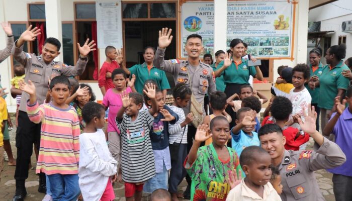 Momentum Hari Bhayangkara ke-80, Satgas Ops Damai Cartenz Pererat Kedekatan dengan Masyarakat Lewat Bakti Sosial